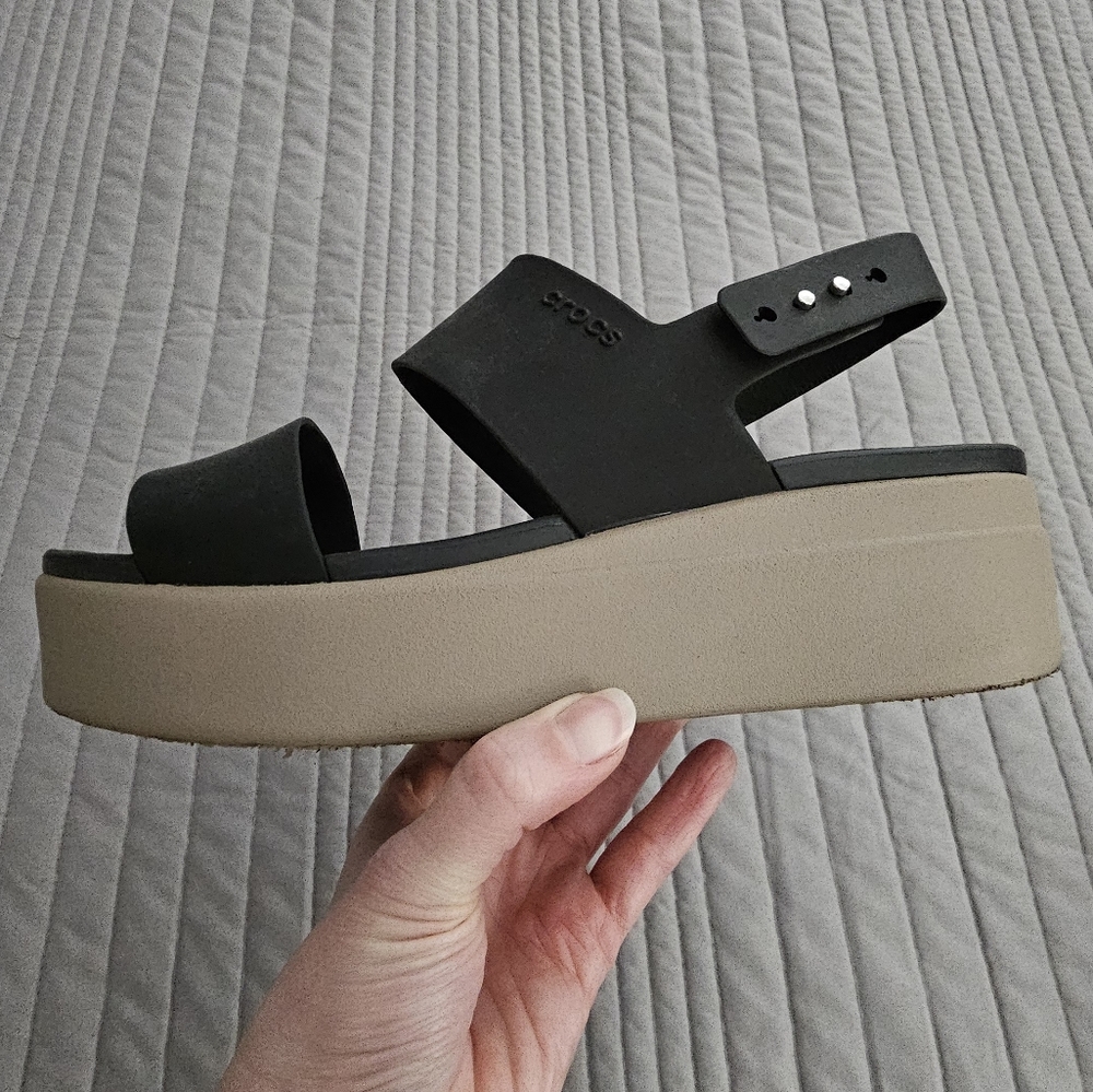 Crocs Brand Brooklyn Low Wedge Shoes - Picture 7 of 10